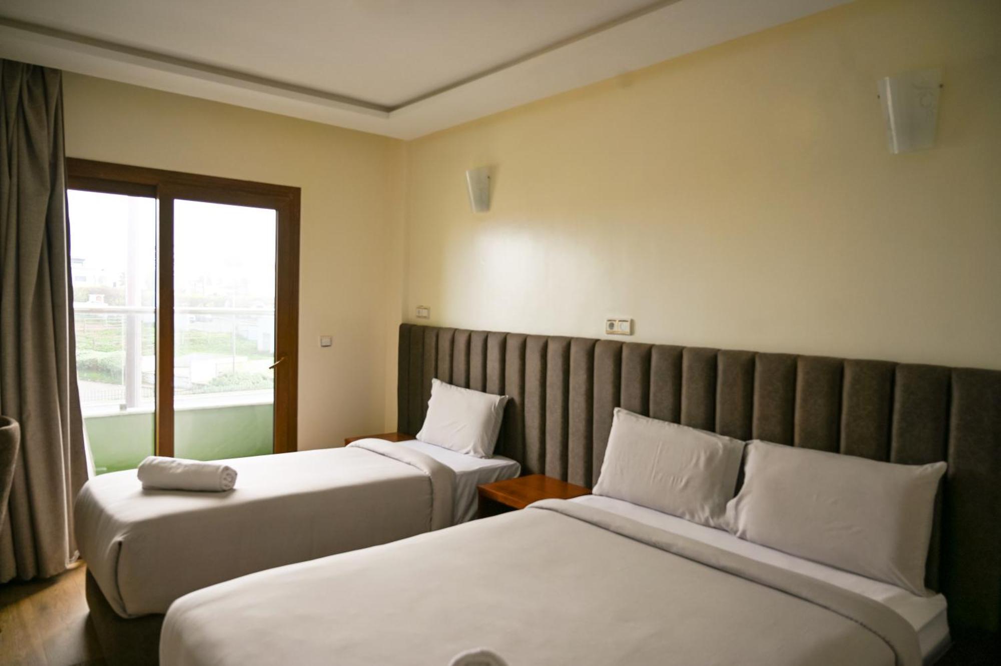 Hotel Jawharat El Jadida Exterior photo